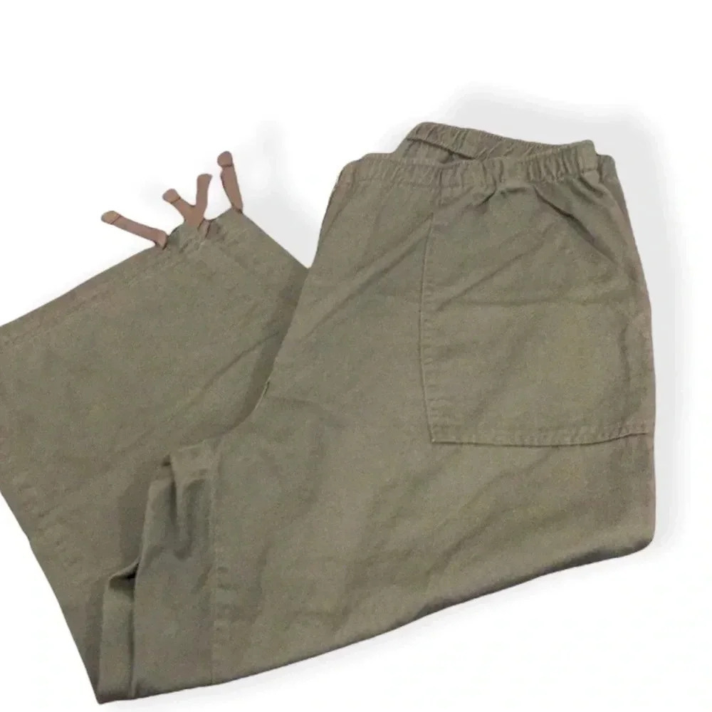 Classic Elements Capris
